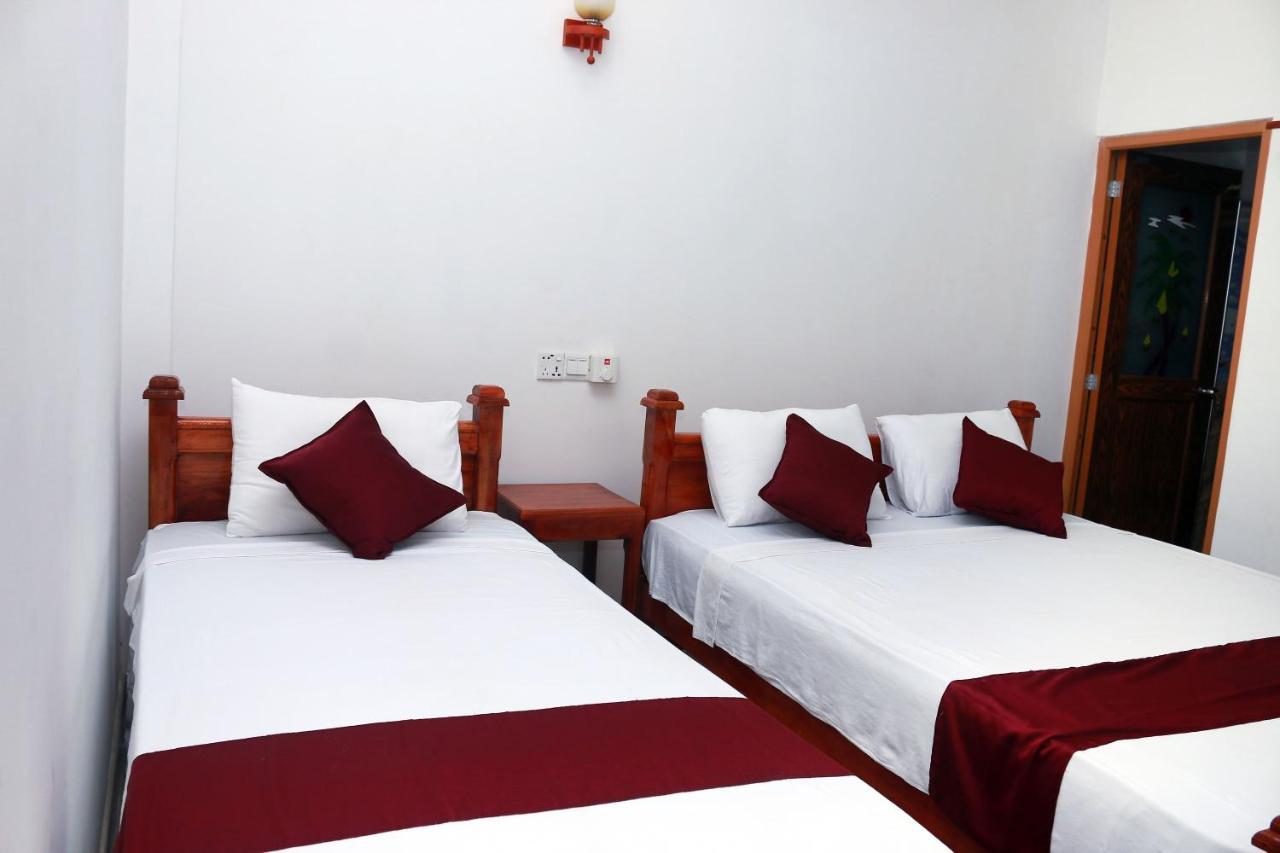 Castle Resort Yala Tissamaharama Esterno foto