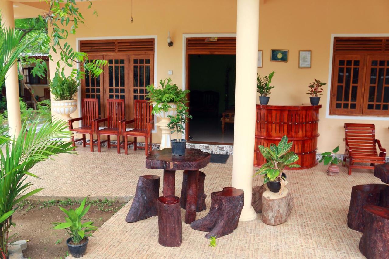Castle Resort Yala Tissamaharama Esterno foto