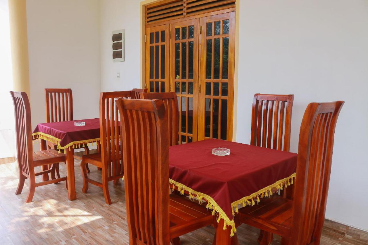 Castle Resort Yala Tissamaharama Esterno foto