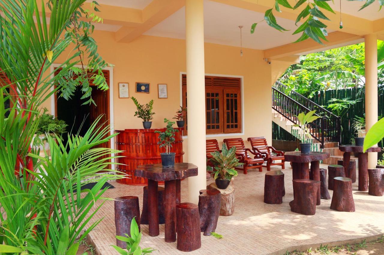 Castle Resort Yala Tissamaharama Esterno foto