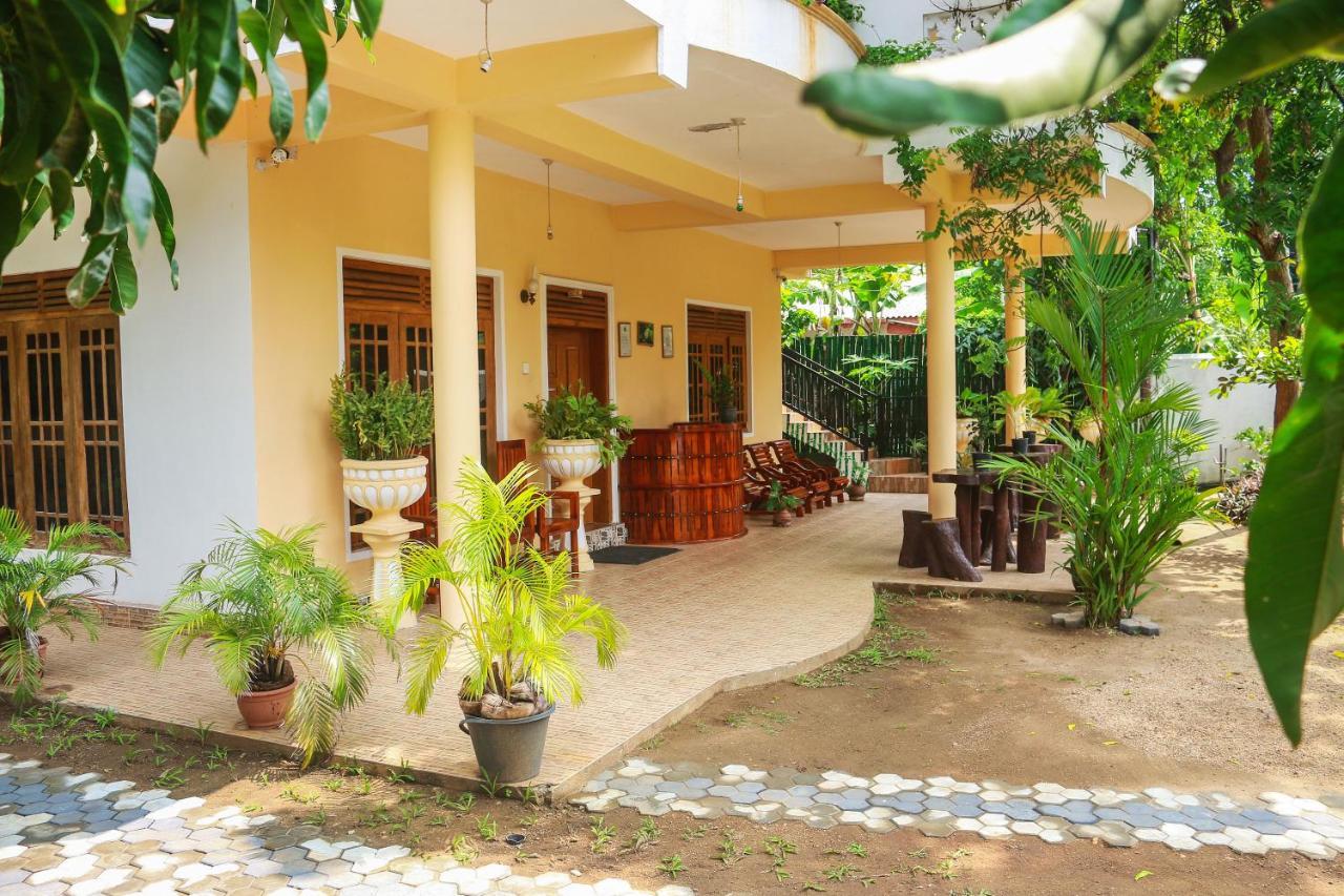 Castle Resort Yala Tissamaharama Esterno foto