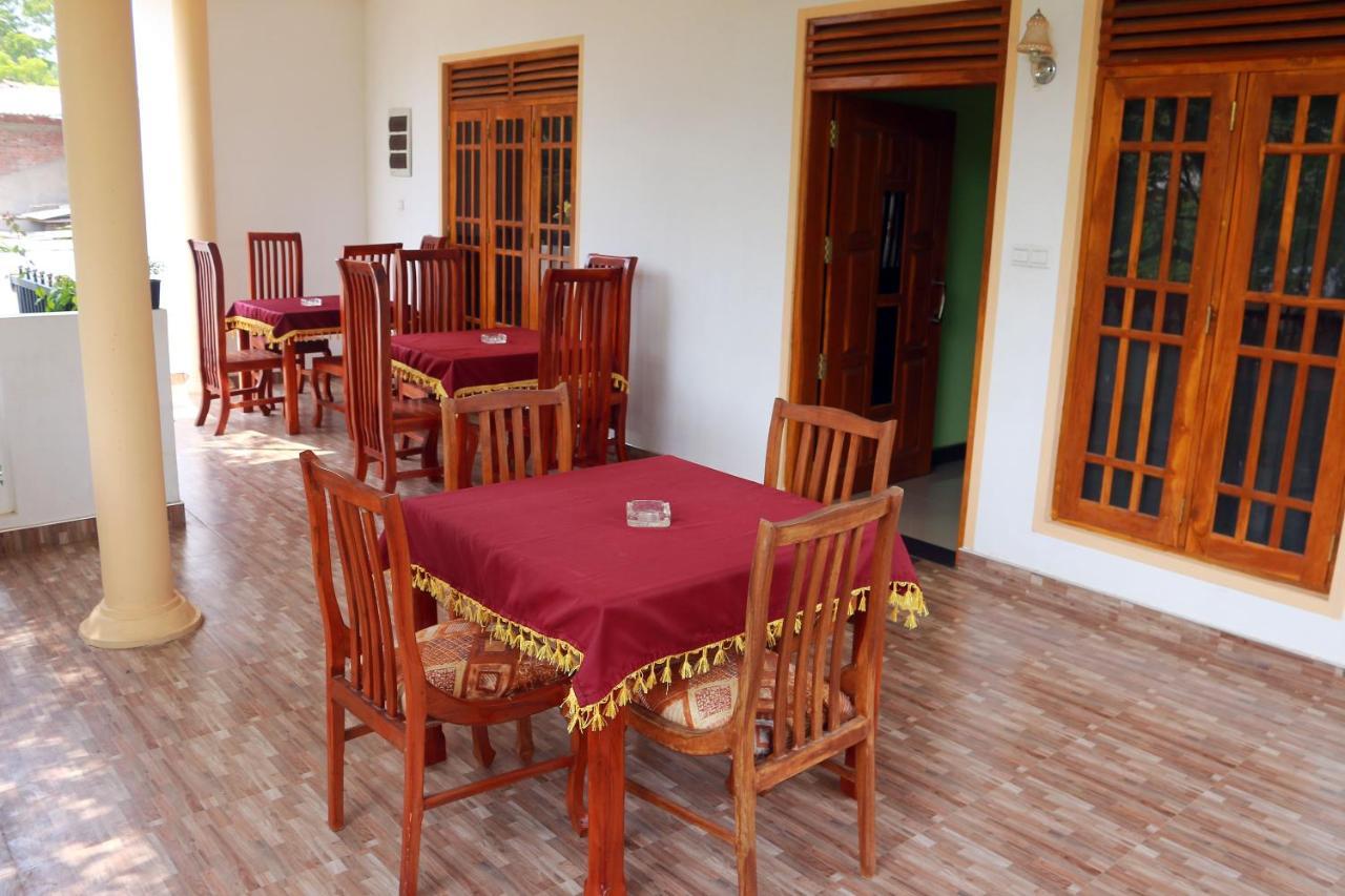 Castle Resort Yala Tissamaharama Esterno foto